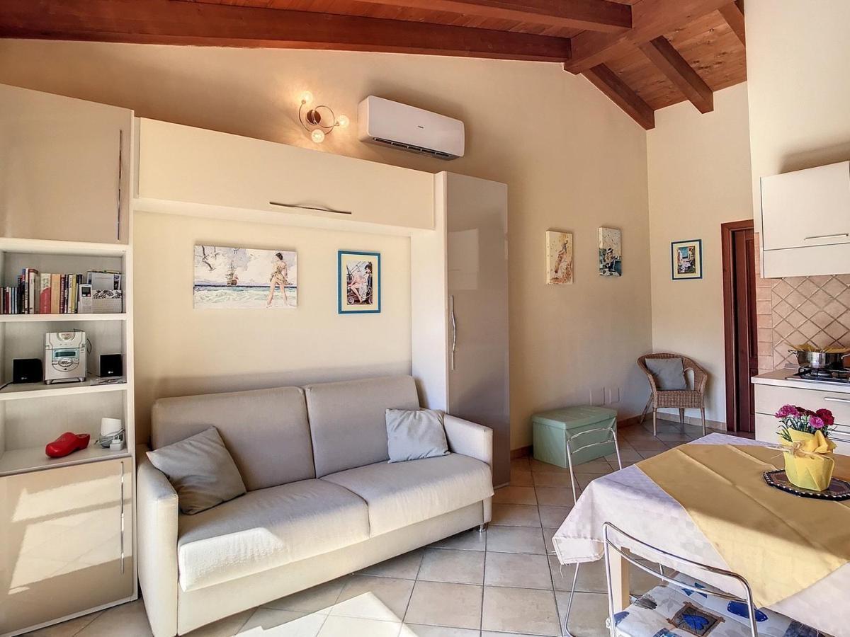 Grazioso Attico Vicino Alla Spiaggia E Al Centro Castelsardo Exteriör bild